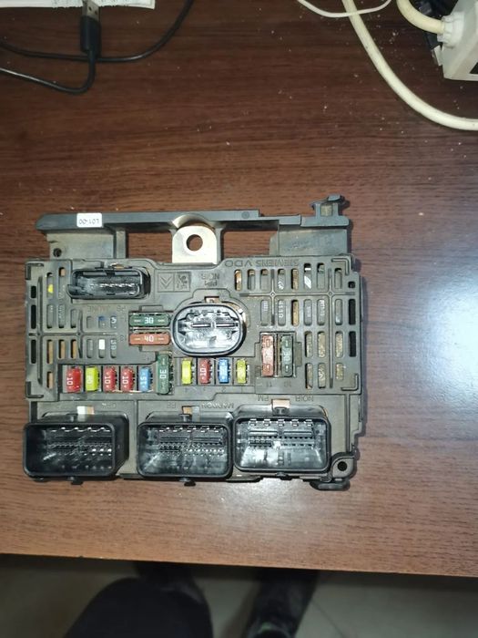 PANOU SIGURANTE SIEMENS VDO BSM L01 PEUGEOT AN 2004/2011 COD 9656086080
