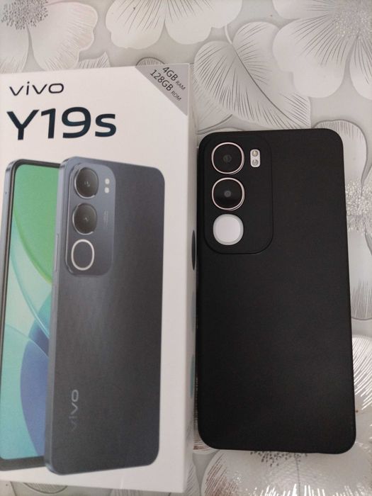 Смартфон Vivo Y19s