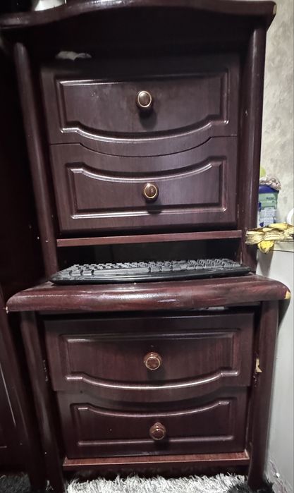 Mebel komplekt sotiladi