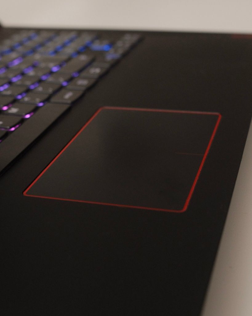 Lenovo legion y720 (Nvidia GTX 1060, Intel i7-7700HQ)