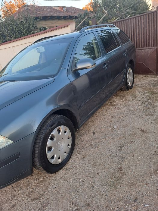 Vând Skoda Octavia 2