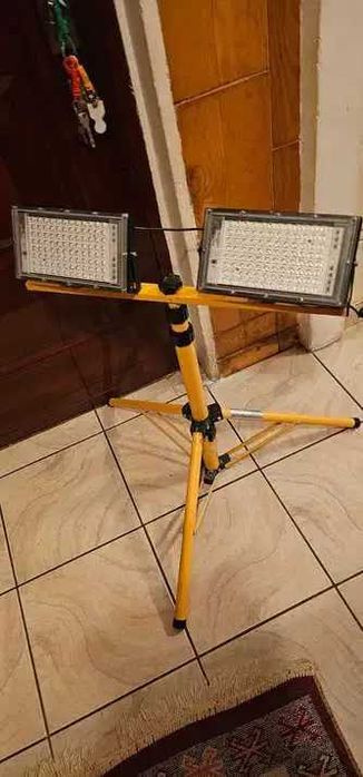 trepied cu 2 proiectoare 2x100w lampa de lucru