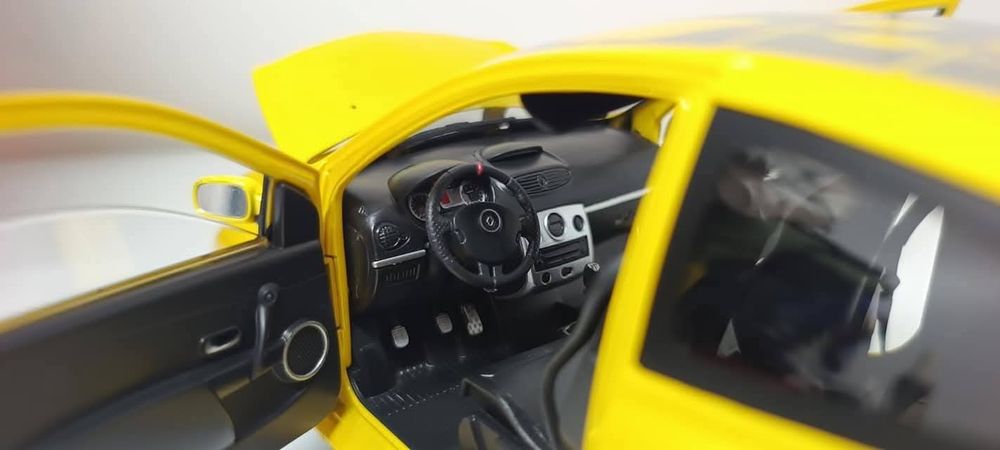 Machetă Renault Clio Rs F1 TEAM 1/18 Norev
