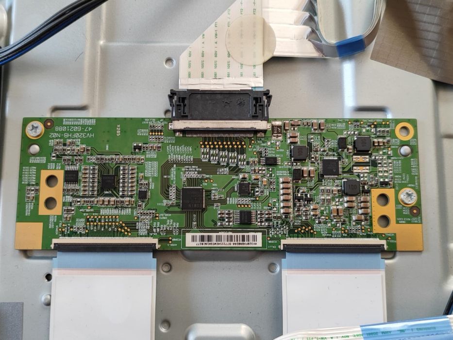 LED Smart LG TV на части 32LM6