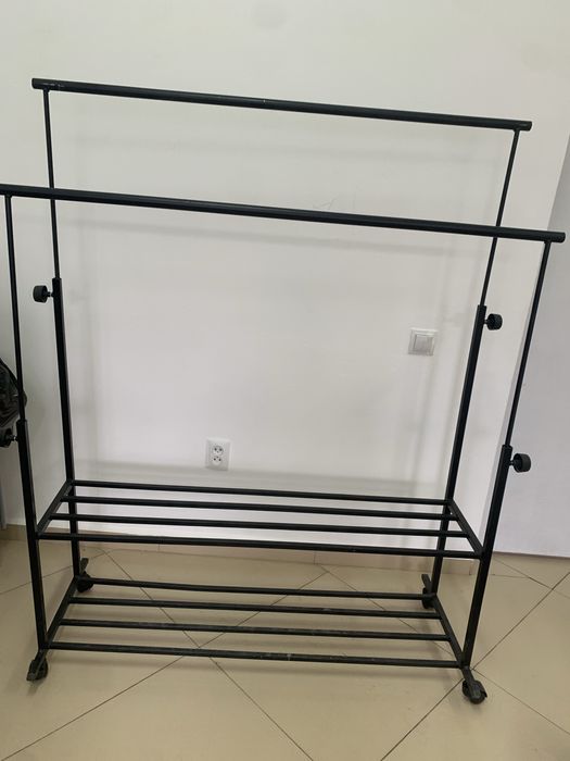 Вешалка гардеробная, двойная (с подставкой для обуви)