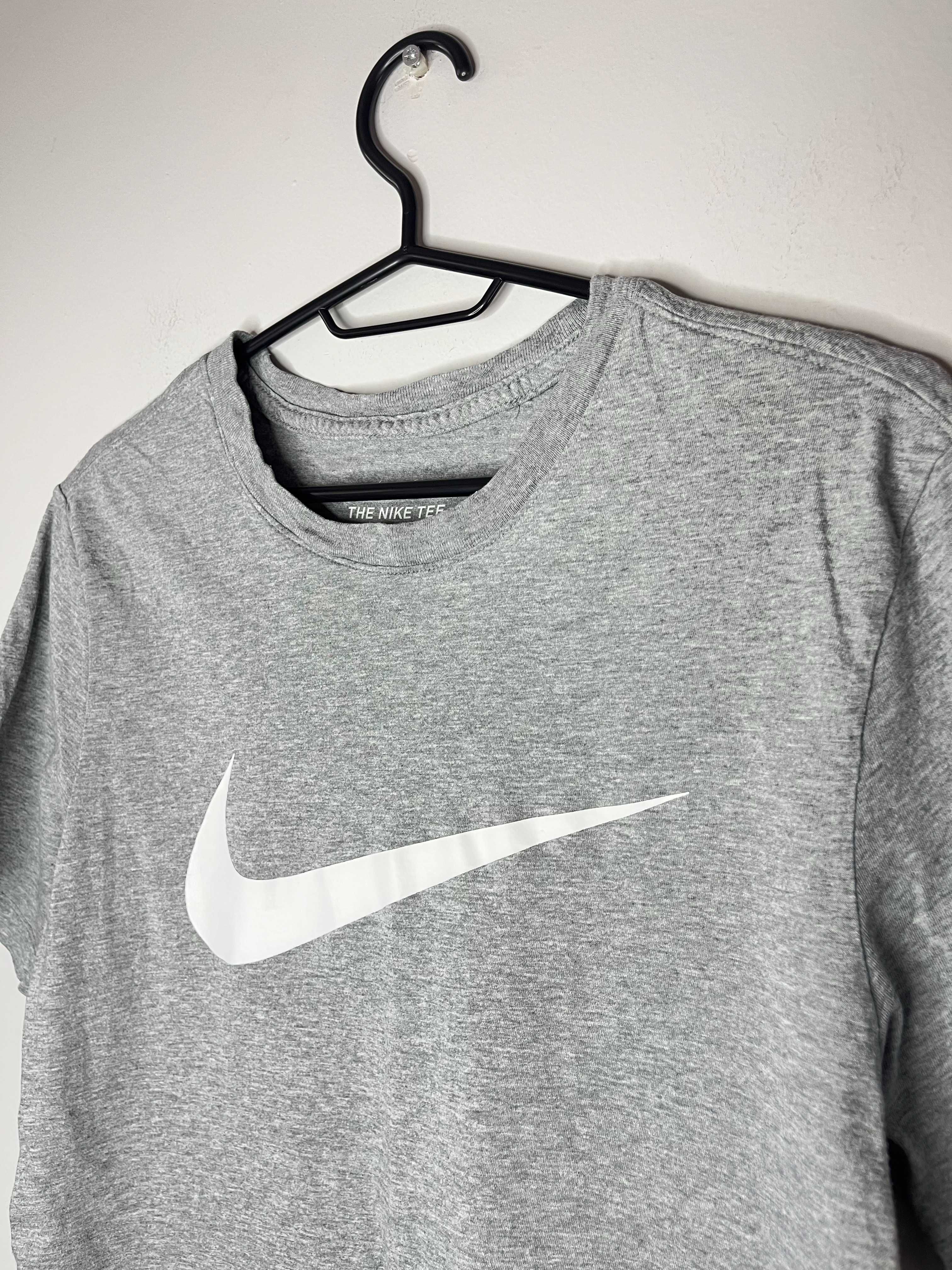 Nike Swoosh Chest Logo T-Shirt Мъжка Тениска