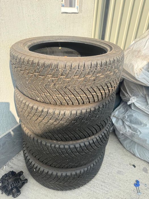 Шины зимние R 20