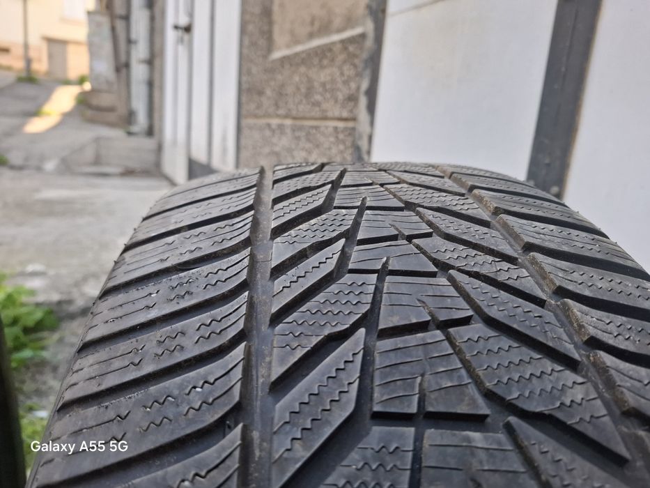 Hankook 275 45 21