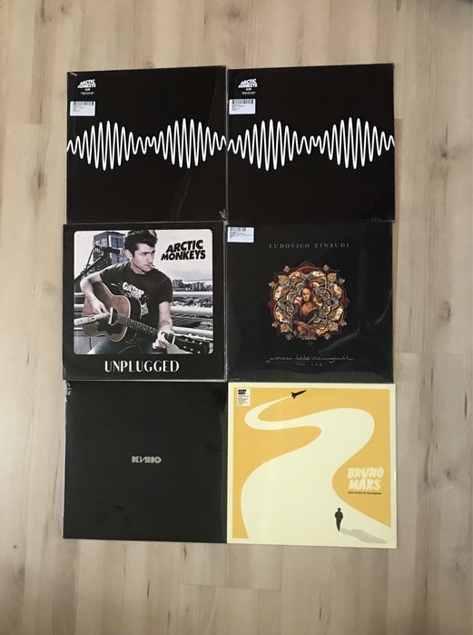 Виниловые пластинки , винилы