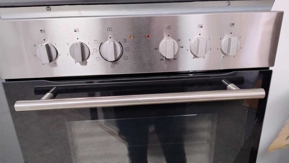 Нов Koмплект Фурна + котлони за вграждане Hanseatic 75 л SCHOTT CERAN®