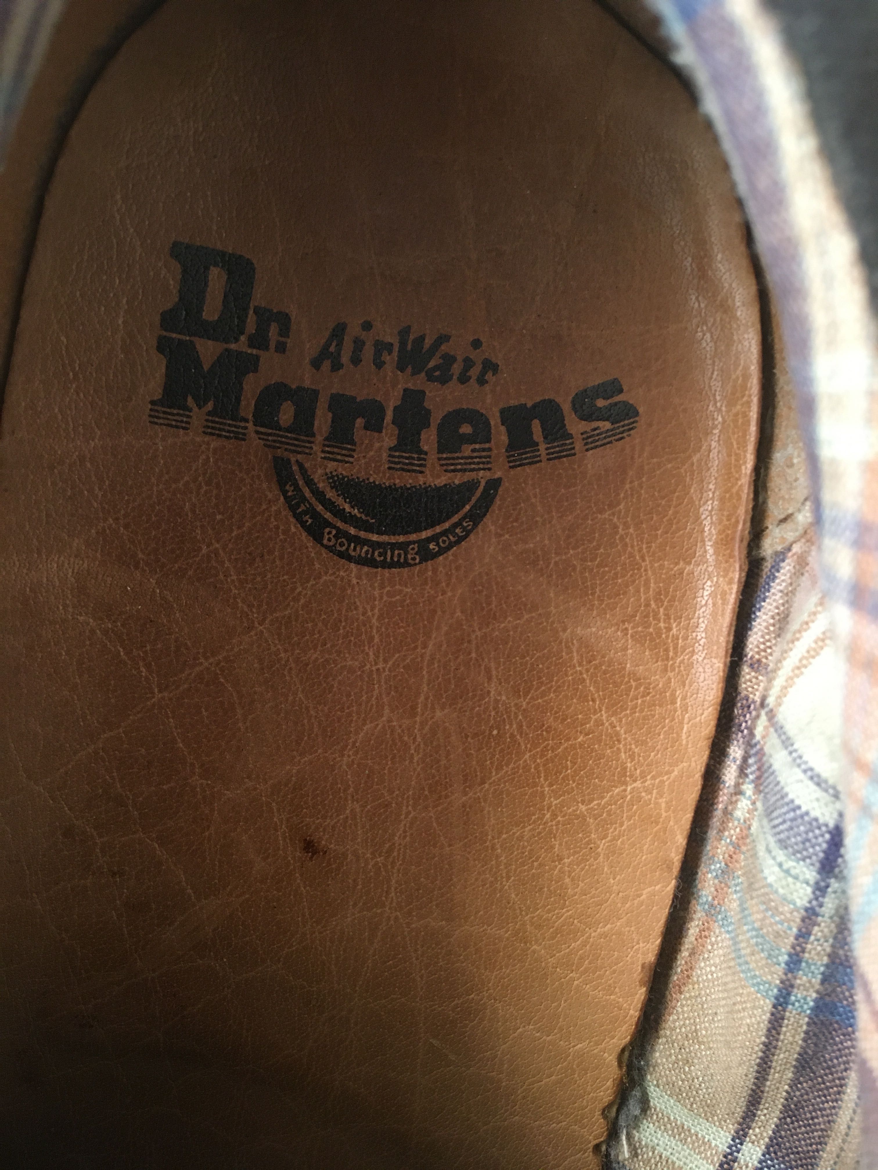 Pantofi Dr. Martens Air Wair Nr. 41