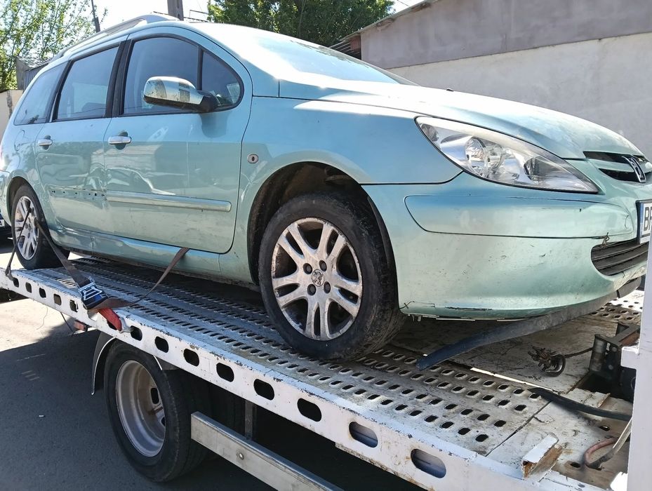 Dezmembrez puegeot 307 sw 2.0 benzina Functionala