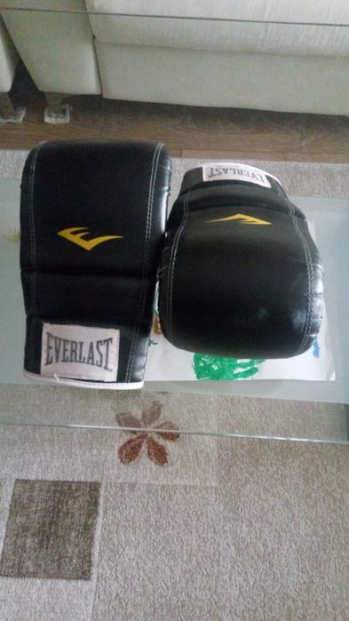 Mănuși box/ kickboxing/ mma & protecții picioare