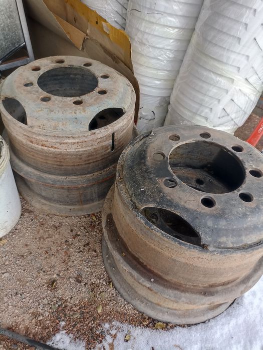 Диски ЗИЛ 4 штуки Ось в сборе