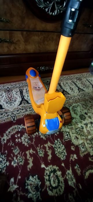 детский самокат в отличном состоянии