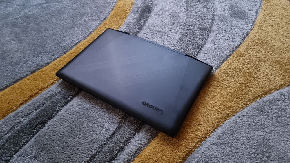 Lenovo legion y700