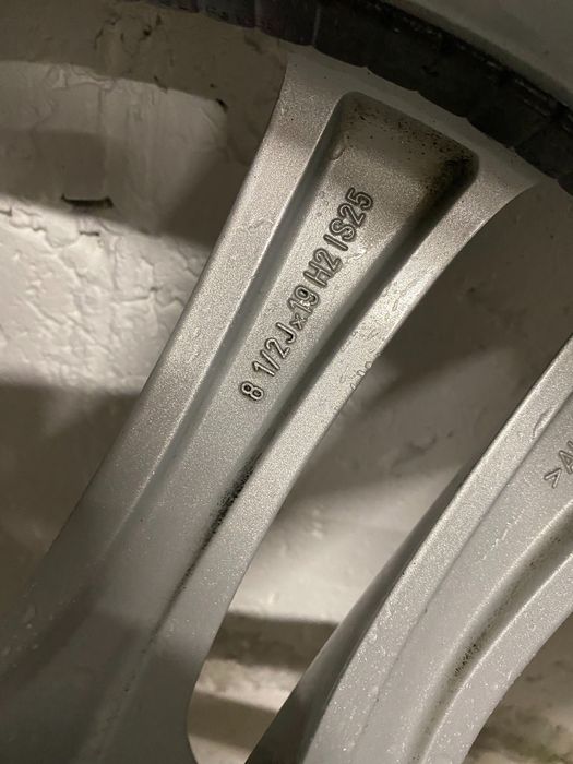 Зимни гуми с джанти за BMW G11 G12 245/45/19