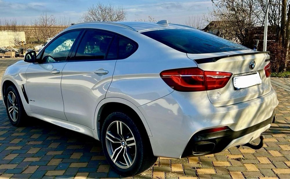 Vând BMW X6 2016