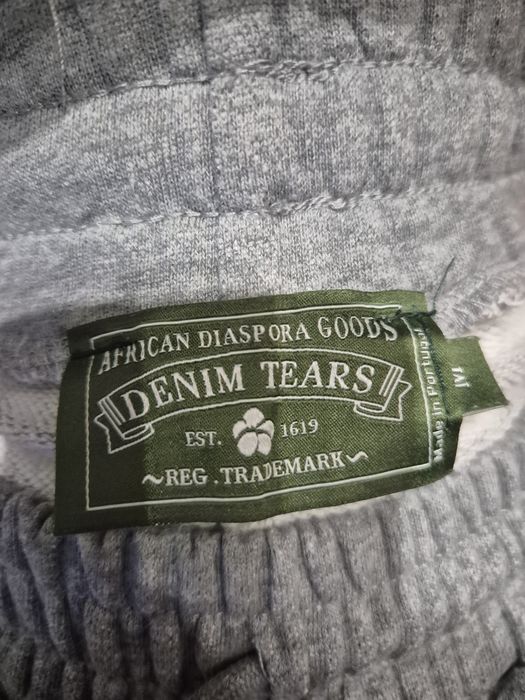 Denim tears къси гащи