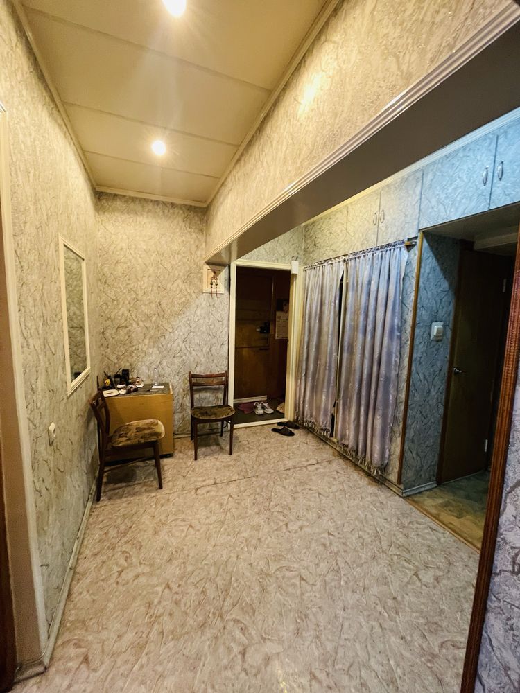 Продается Госпиталка 3//5//9 Спец План Срочно балкон-2*6 85квадрат