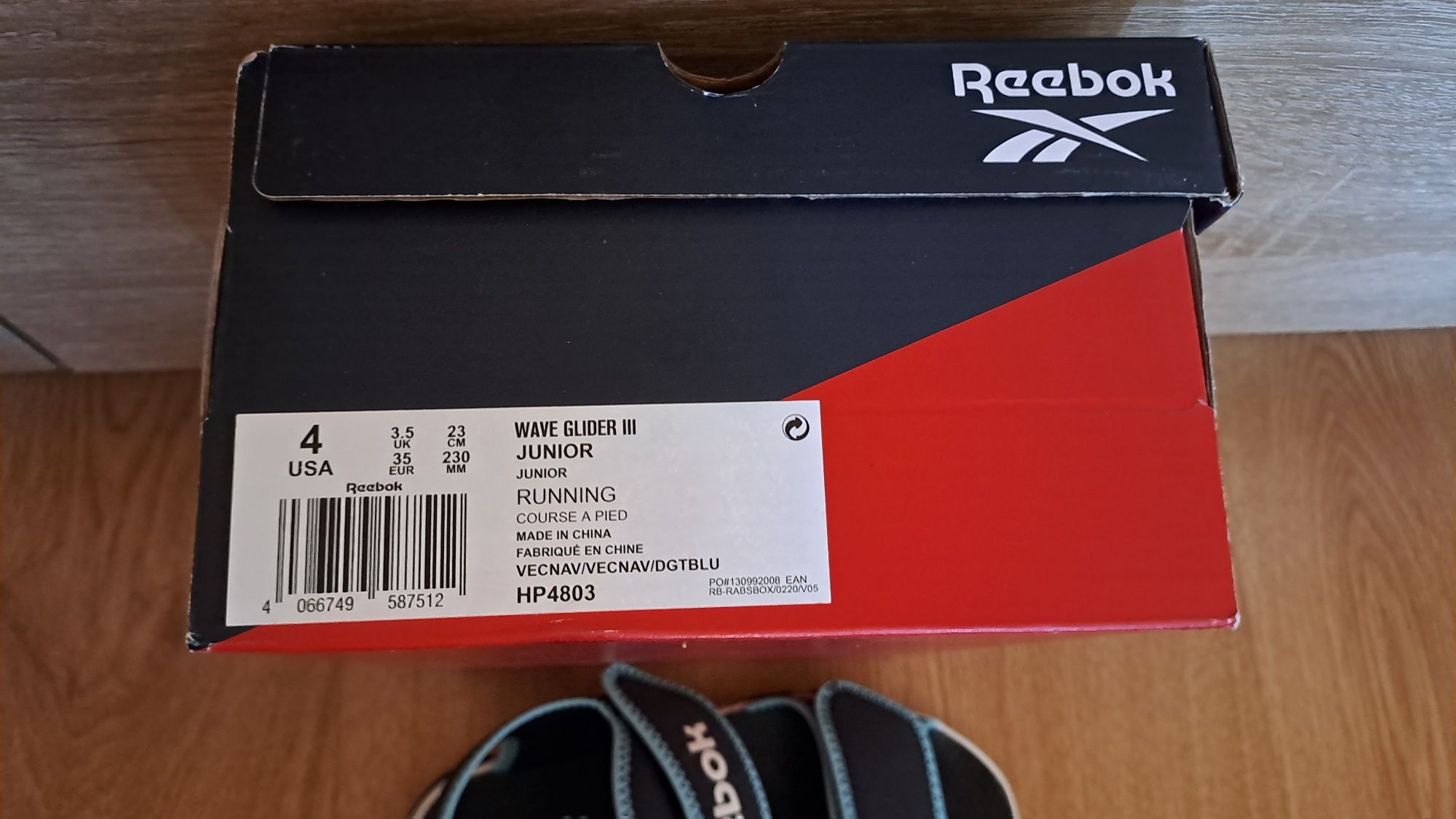 Сандали Reebok  - номер 35