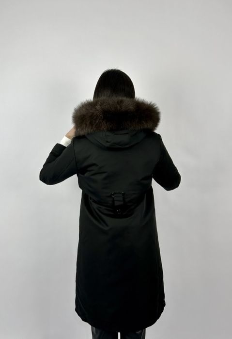 Парка,түсі қара 2-3 рет киілген