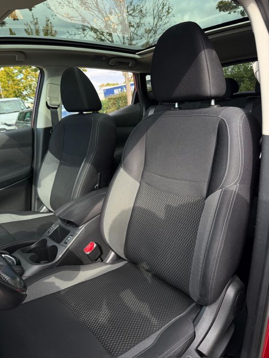 Nisan Qashqai N-Connecta 2017-130000 km Panoramic