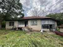 къща 85кв / парцел 2168кв / в с. Калипетрово, ул. ”Круша Планина” 26,