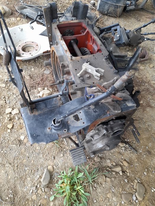 Piese Same Explorer 75 carcasa diferențial,bloc motor