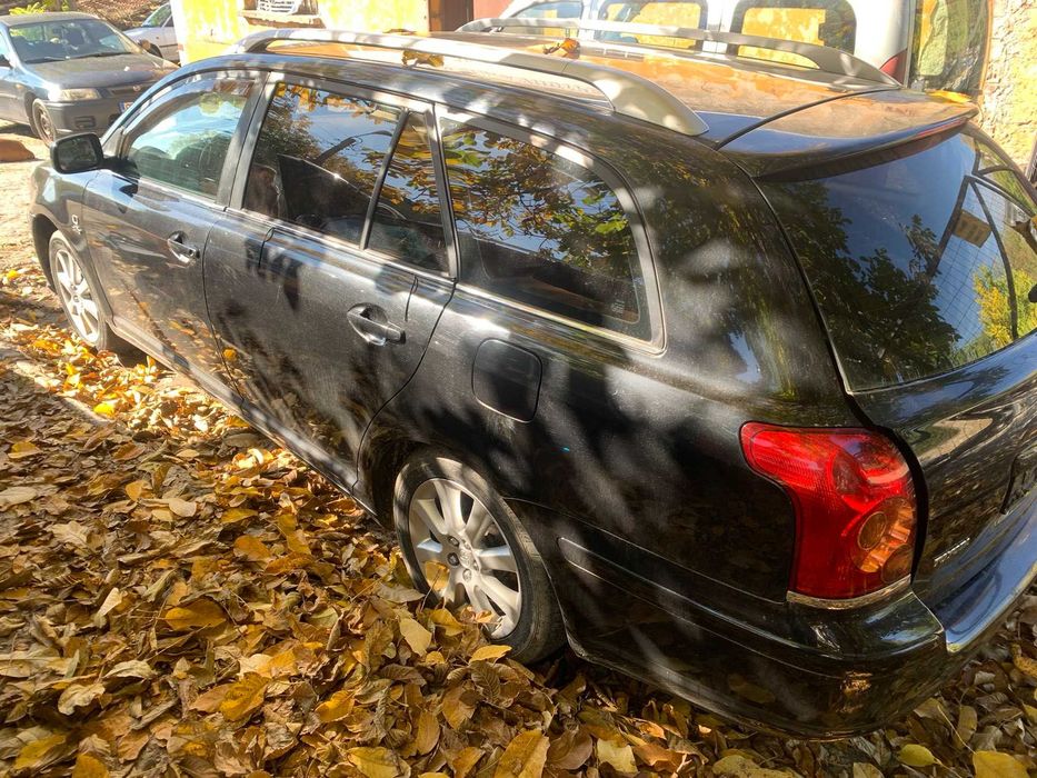 На Части Toyota Avensis T25 2.0 D4D 116к.с 2005г