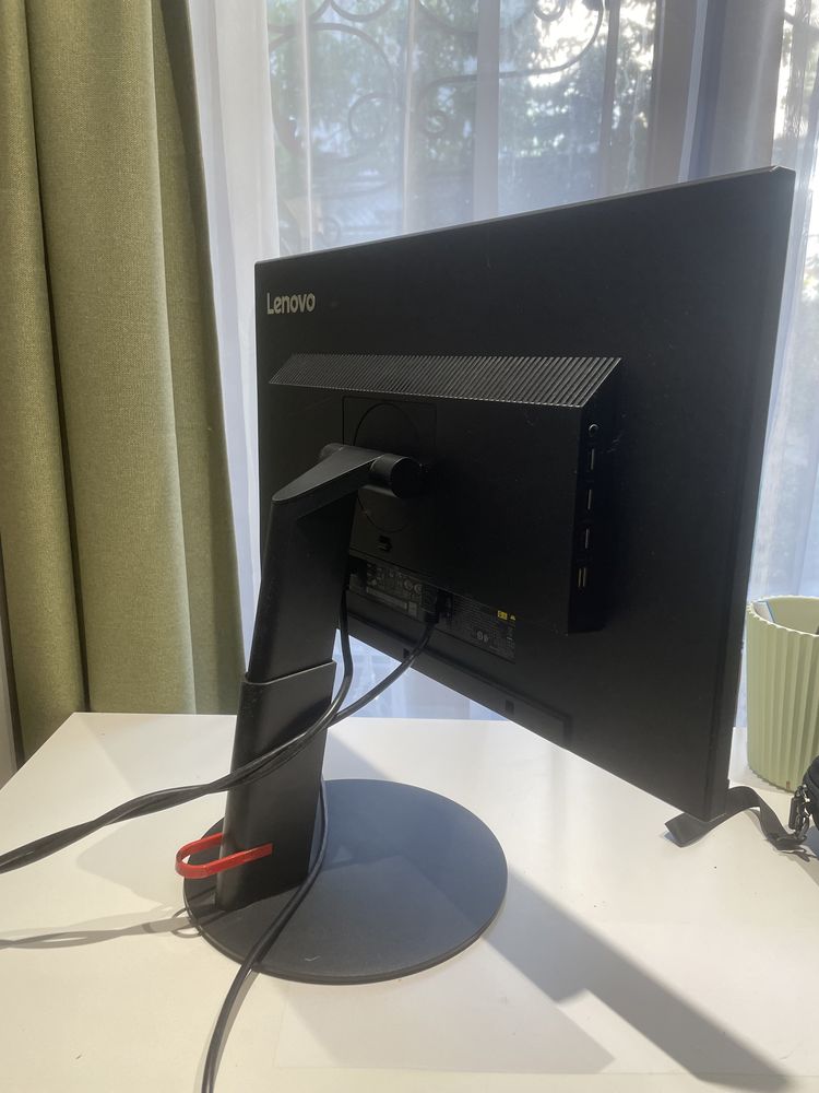 Монитор Lenovo ThinkVision T24i-10