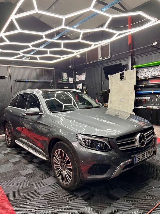 Mercedes-Benz GLC Mercedes-Benz GLC 300, 2.0 Benzină, 2018