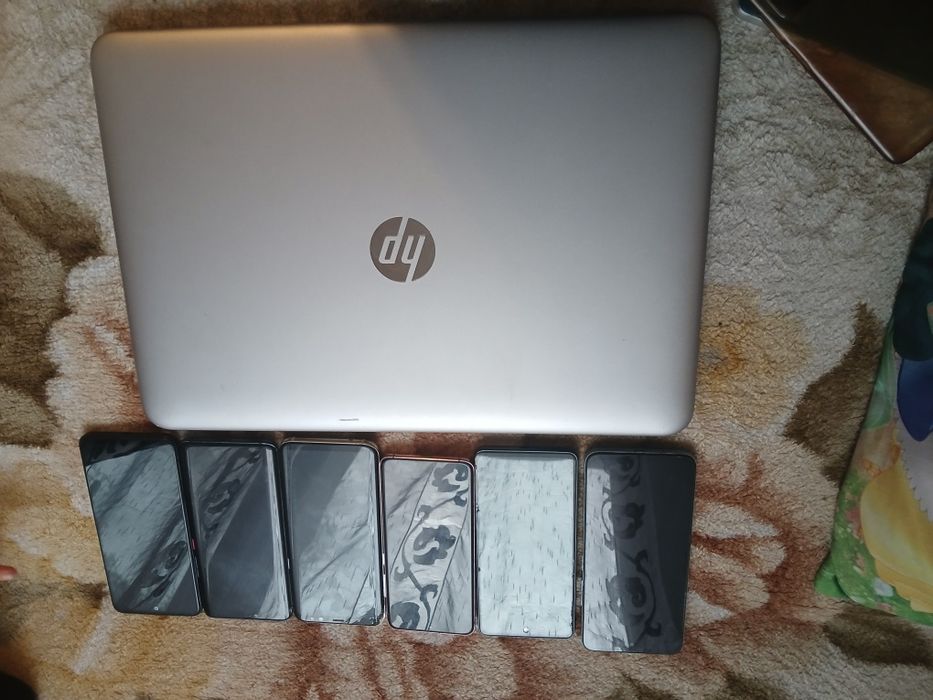 Vând redmi,samsung,xiomi,Huawei si laptop HP