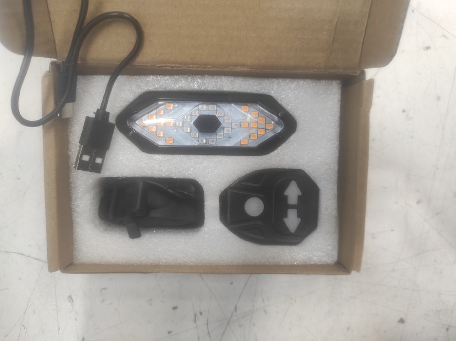 Габарити, мигачи и аварийни светлини за колело (велосипед) или тротине