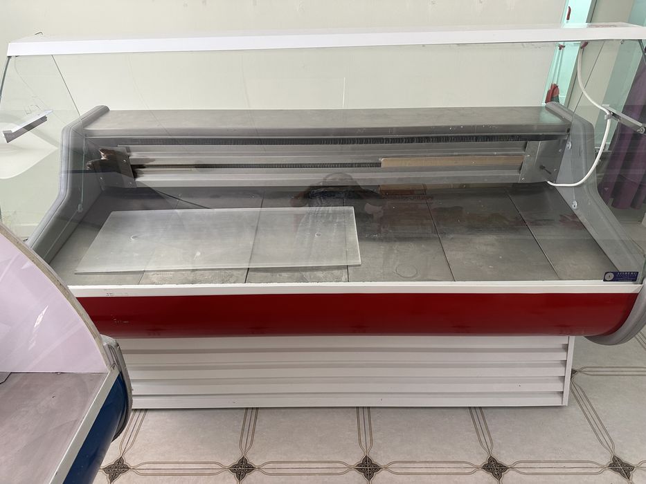 Витреный холодильник пила