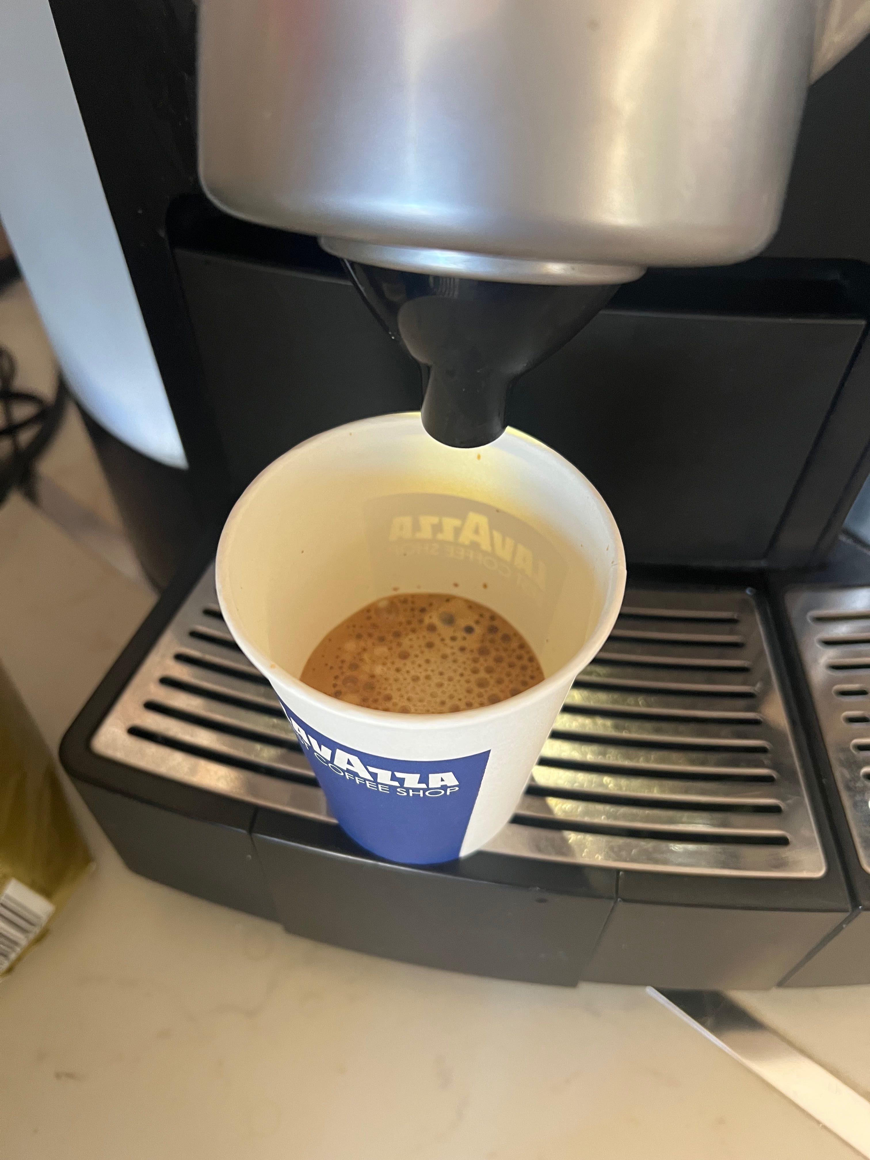Кафе машина Nesspresso Gemini 220 Pro