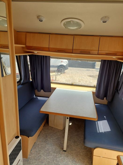 Rulota Chateau Foarte bine întreținută, Cort,Doua zone