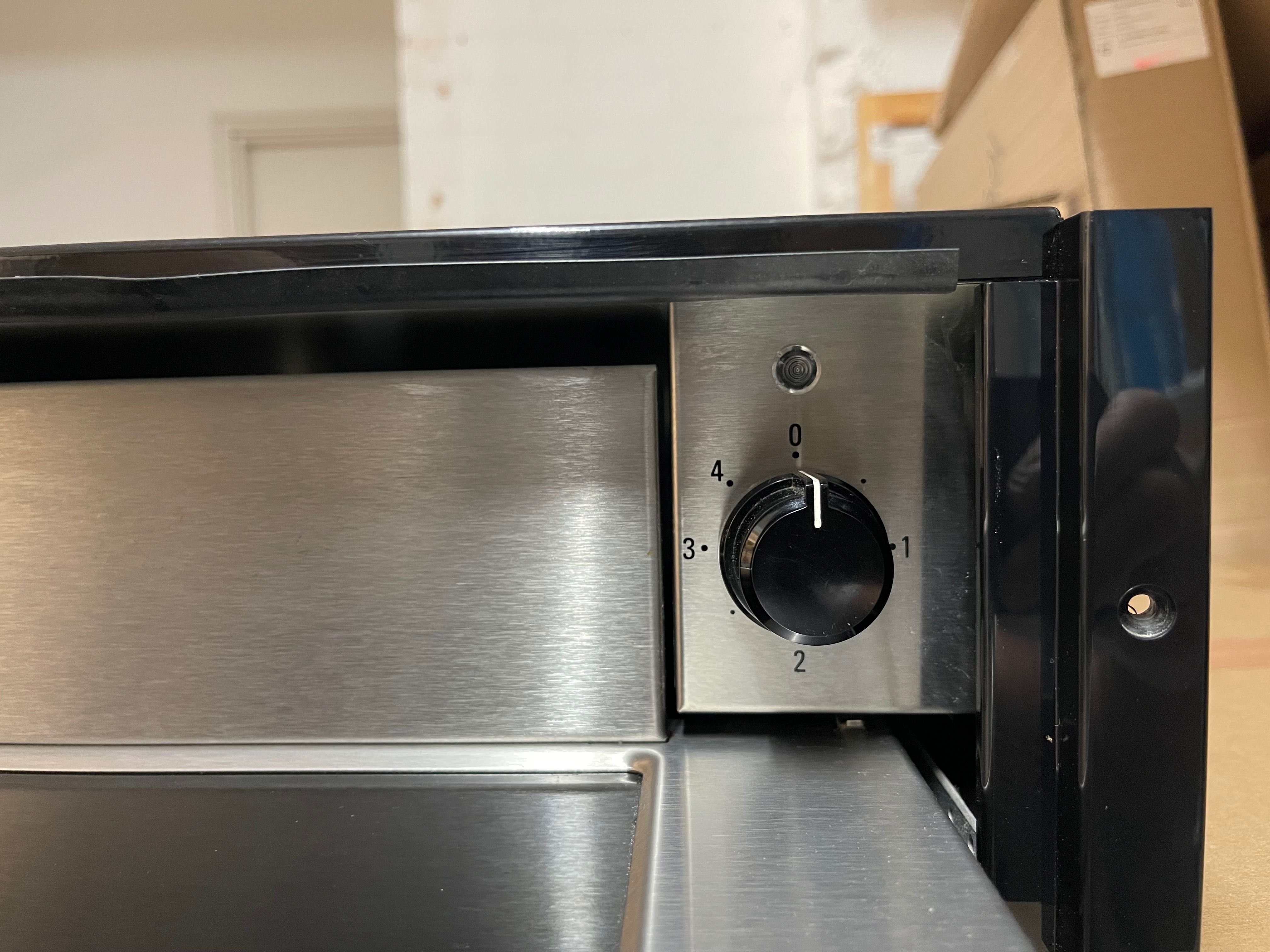 Шкаф для подогрева посуды Siemens BI630CNS1