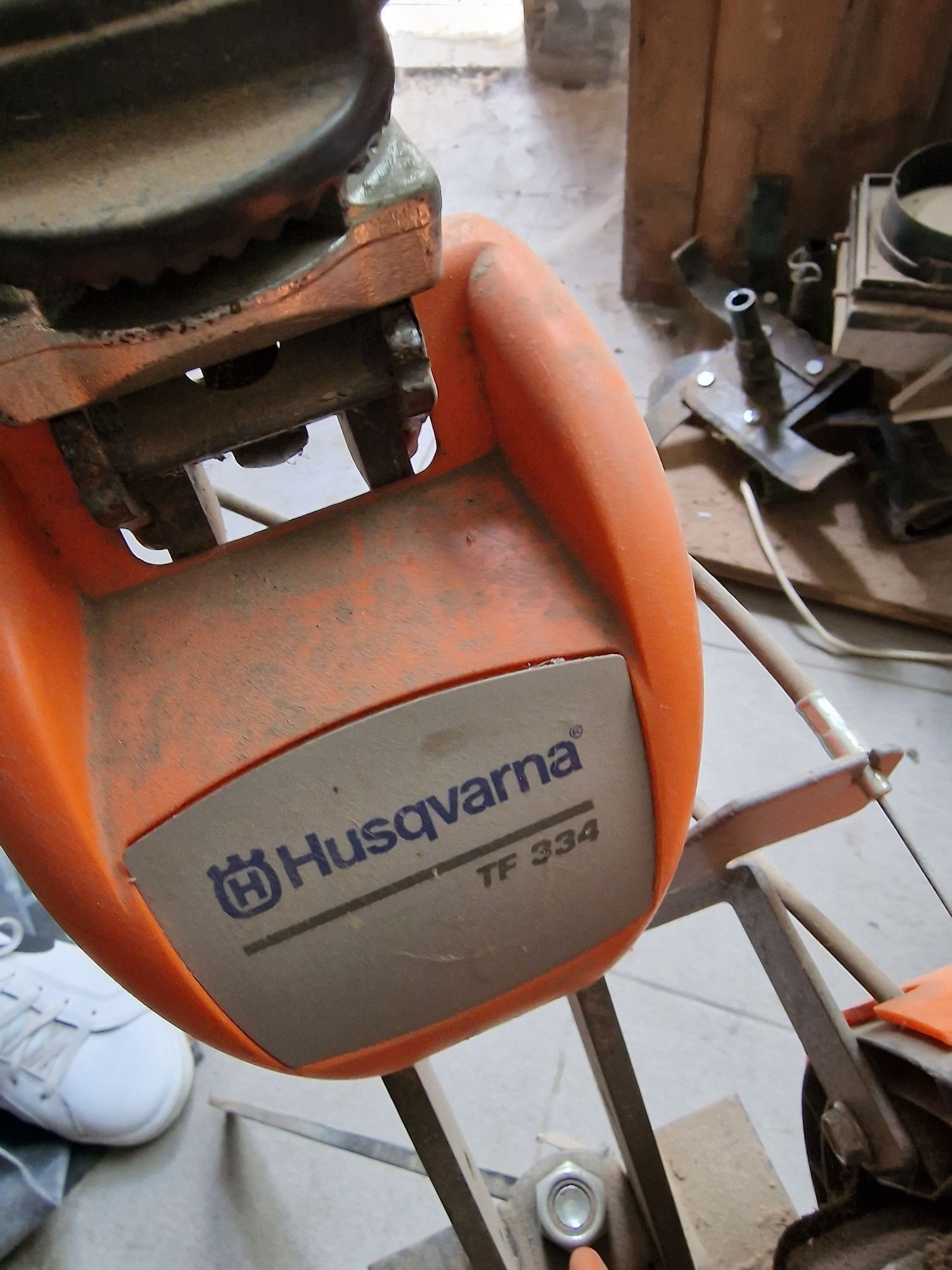 Бензинова мотофреза HUSQVARNA TF 334