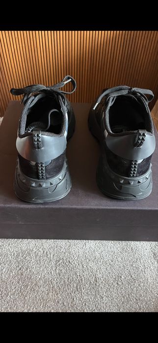 обувки Valentino Garavani..!