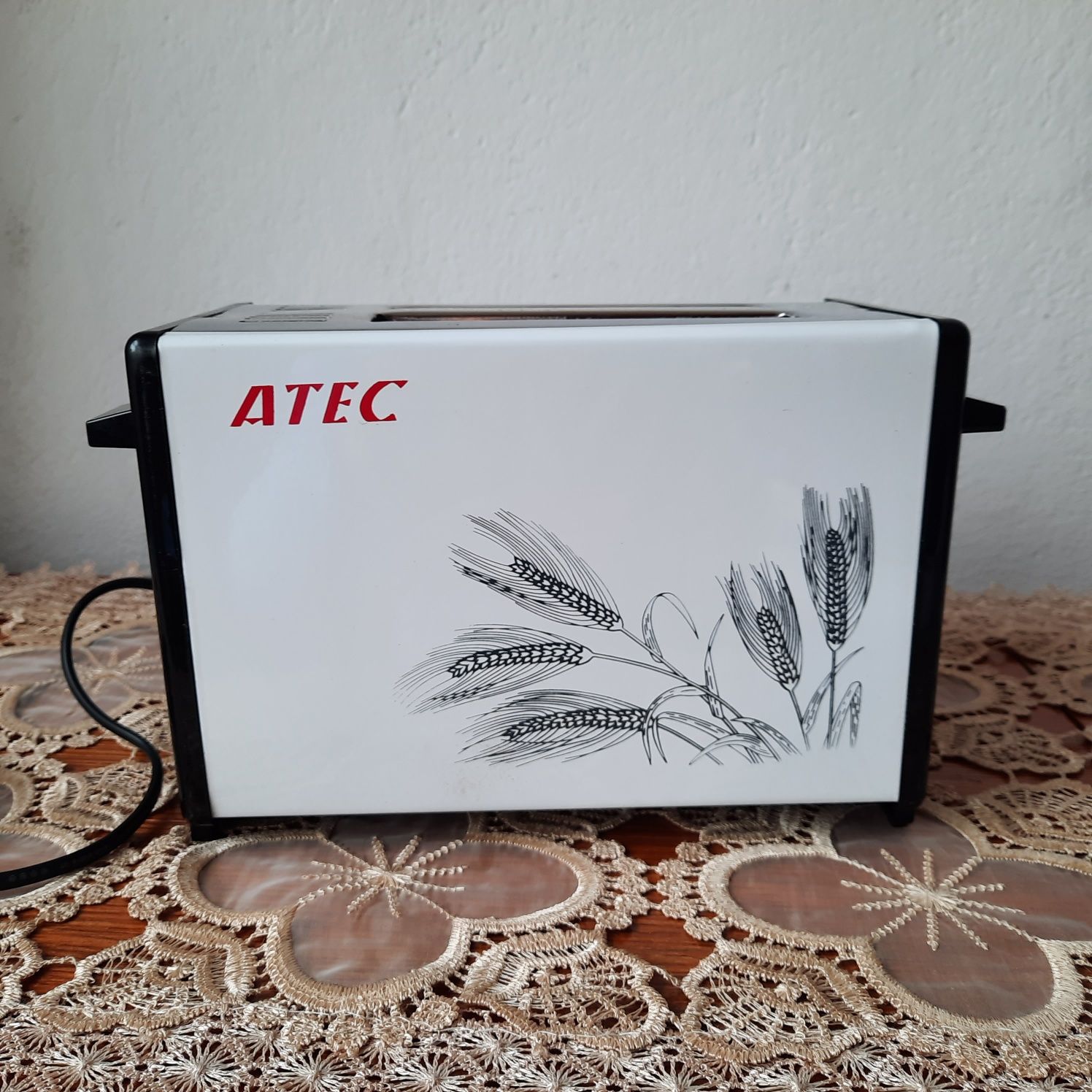 Тостер ATEC -перфектен,красив и изящен !