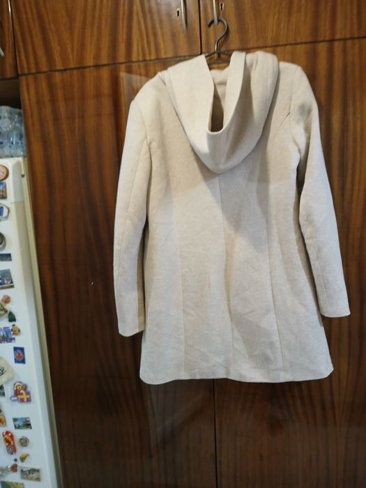 Дамско вълнено палто.