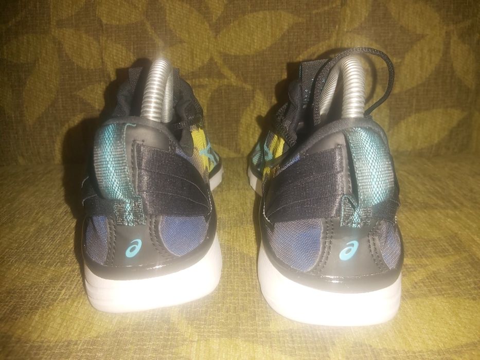 Дамски маратонки Asics