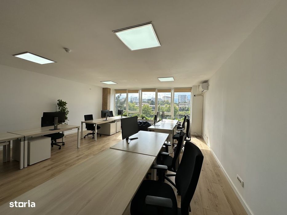Birou de închiriat în spațiu de coworking (Hub) – Brașov, zona Coresi