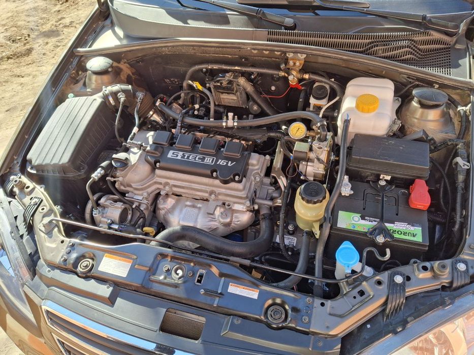 Срочно продается, зевс свет, тонировка, малибу руль, чехол, полик есть