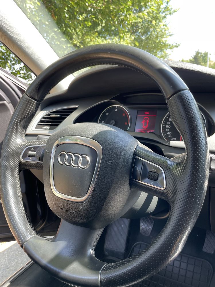 AUDI A4 B8 2.0 TDI