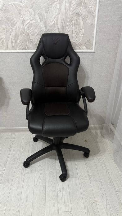 Продам кресло офисное