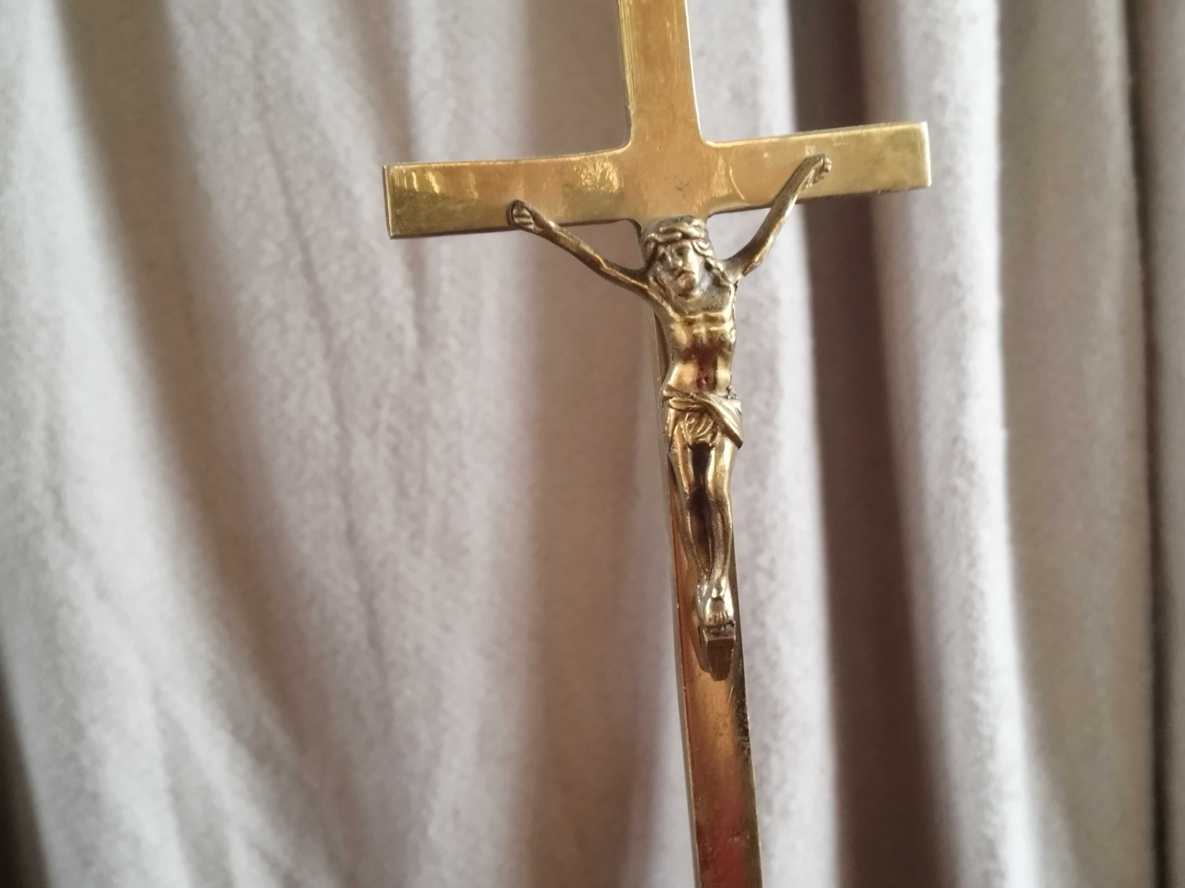 Crucifix bronz de perete