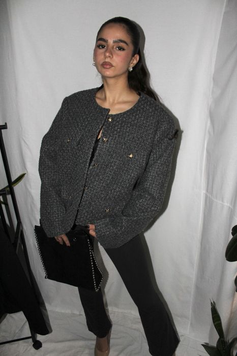 Сиво официално сако на Zara и панталон