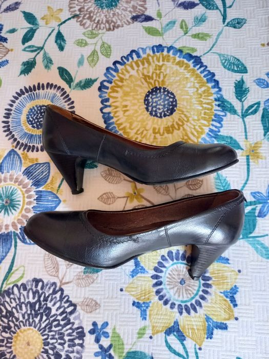 Официални черни обувки